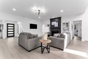 16801 Thomas Chapel Dr, Dallas, TX 75248 - Photo 17