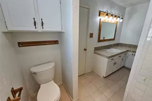 1109 W Redbud Dr, Hurst, TX 76053 - Photo 13