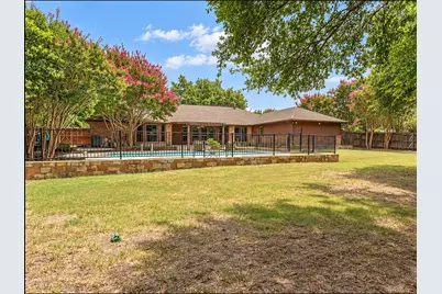 1405 Hattiesburg Lane, Garland, TX 75044 - Photo 11