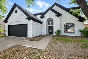 6833 Lyndale Dr, Watauga, TX 76148 - Photo 1