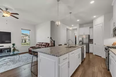 4524 Meadow Hawk Drive, Arlington, TX 76005 - Photo 11