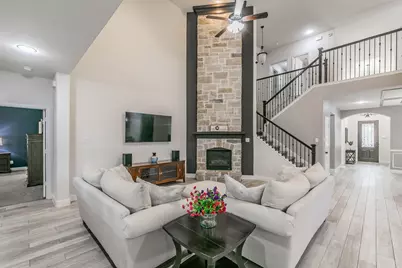 405 Marbrook Court, Fort Worth, TX 76131 - Photo 13