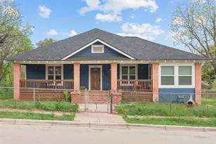 1013 Poindexter St, Fort Worth, TX 76102 - Photo 1