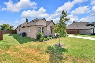 846 Deleon Dr, Midlothian, TX 76065 - Photo 3