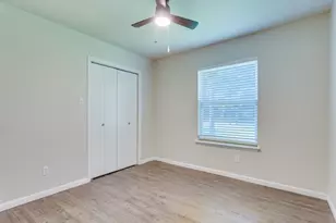 2946 Canyon Dr, Grapevine, TX 76051 - Photo 5