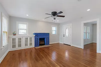 2304 Yucca Avenue, Fort Worth, TX 76111 - Photo 3