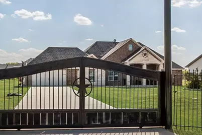 610 Ewing Road, Ferris, TX 75125 - Photo 3