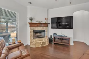 203 Cambridge St, Waxahachie, TX 75165 - Photo 13