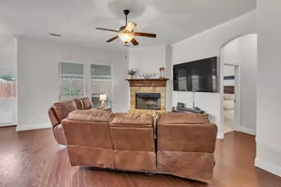 203 Cambridge St, Waxahachie, TX 75165 - Photo 11