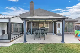 203 Cambridge St, Waxahachie, TX 75165 - Photo 29