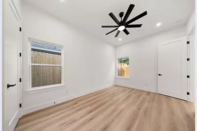 1727 Toronto Street, Dallas, TX 75212 - Photo 27