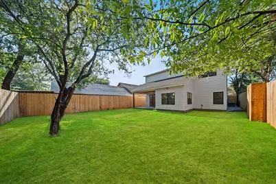 1727 Toronto Street, Dallas, TX 75212 - Photo 9