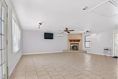 219 Willow Grove Road, Woodway, TX 76712 - Photo 5