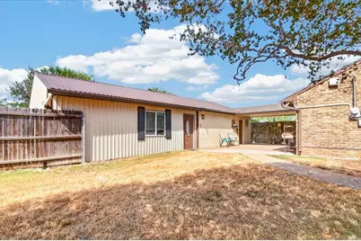 219 Willow Grove Road, Woodway, TX 76712 - Photo 9