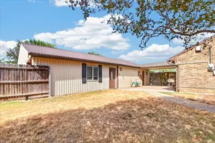 219 Willow Grove Rd, Woodway, TX 76712 - Photo 9