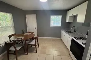4040 Runnels St, Fort Worth, TX 76106 - Photo 3