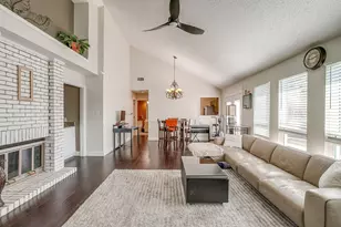 1307 Oriental Ave, Arlington, TX 76011 - Photo 3