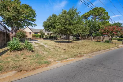 620 Oakwood Lane, Arlington, TX 76012 - Photo 35