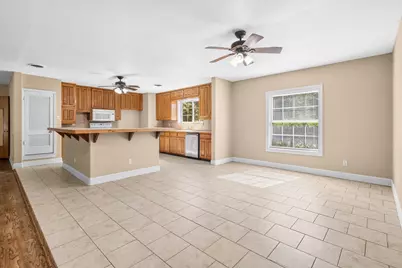 620 Oakwood Lane, Arlington, TX 76012 - Photo 17