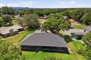 630 E Bridge St, Granbury, TX 76048 - Photo 31