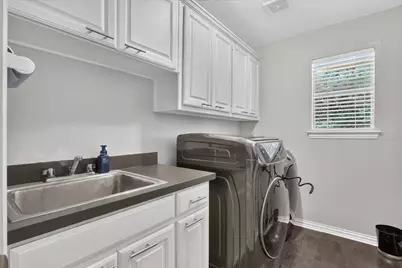 901 Brittany Drive, Lewisville, TX 75067 - Photo 35