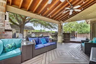 901 Brittany Dr, Lewisville, TX 75067 - Photo 5