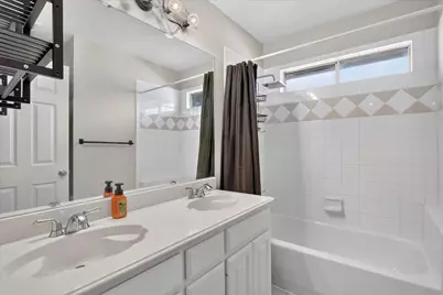 901 Brittany Drive, Lewisville, TX 75067 - Photo 29