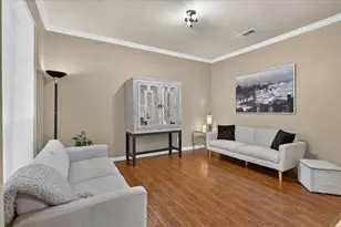 901 Brittany Dr, Lewisville, TX 75067 - Photo 5