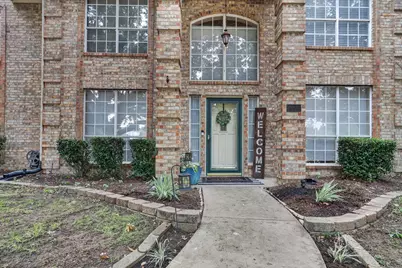 901 Brittany Drive, Lewisville, TX 75067 - Photo 3
