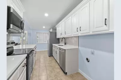 2033 Lymington Road, Carrollton, TX 75007 - Photo 7