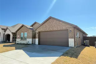 1215 Brad Kellar Dr, Greenville, TX 75402 - Photo 3