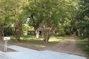8473 Stults Rd, Dallas, TX 75243 - Photo 1