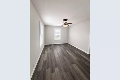2801 Burchill Road S, Fort Worth, TX 76105 - Photo 7
