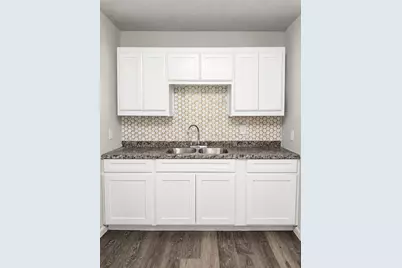 2801 Burchill Road S, Fort Worth, TX 76105 - Photo 5