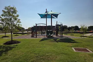 5708 Lakeview Dr, Watauga, TX 76148 - Photo 27