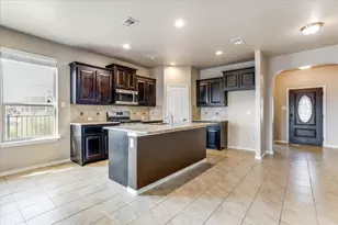 145 Hidden Creek Ct, Saginaw, TX 76131 - Photo 7
