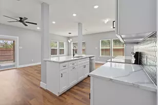 1427 Arizona Ave, Fort Worth, TX 76104 - Photo 11
