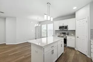 212 Wayside Ct, Bedford, TX 76021 - Photo 7