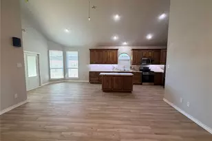 12917 Farmington Dr, Fort Worth, TX 76244 - Photo 3