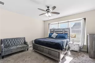 911 Royal Ct, Mansfield, TX 76063 - Photo 15