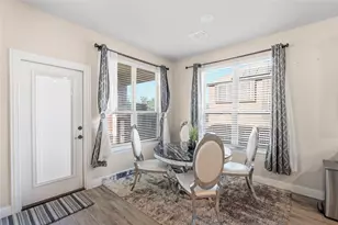 911 Royal Ct, Mansfield, TX 76063 - Photo 7