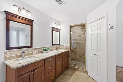 1614 Crested Butte Drive, Lewisville, TX 75077 - Photo 17