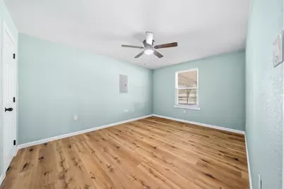 8707 E Highway 6, Riesel, TX 76682 - Photo 13
