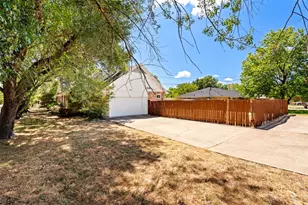 407 John Arden Dr, Waxahachie, TX 75165 - Photo 29