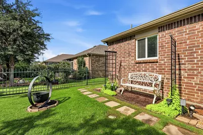 8915 Twin Pines Lane, Frisco, TX 75036 - Photo 31