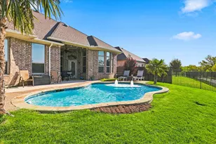 1305 Chiva Dr, Little Elm, TX 75068 - Photo 29
