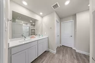 1321 Elmwood Dr, Cedar Hill, TX 75104 - Photo 21