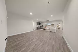 1321 Elmwood Dr, Cedar Hill, TX 75104 - Photo 11