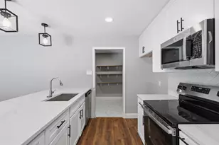 7024 Payte Ln, North Richland Hills, TX 76182 - Photo 5