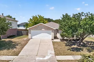 625 Spillway Dr, Little Elm, TX 75068 - Photo 11